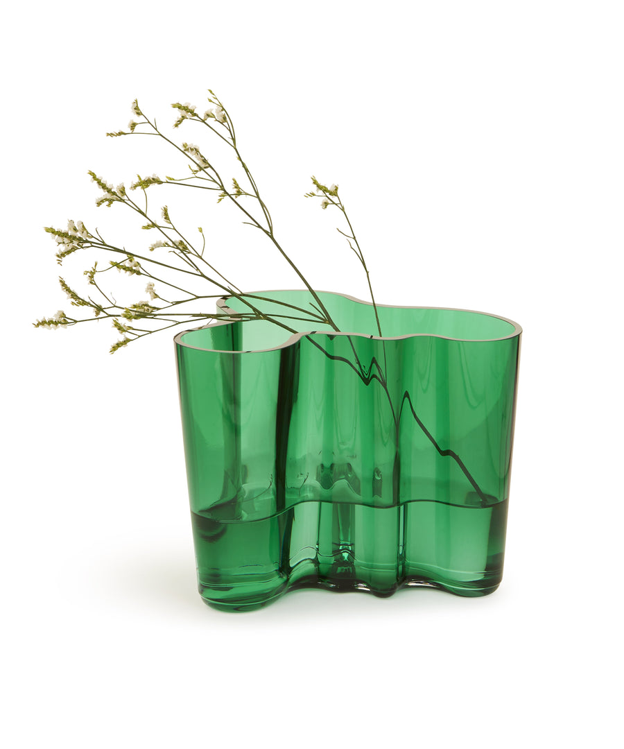 Alvar Alto Vase 160mm (Emerald) by Iittala