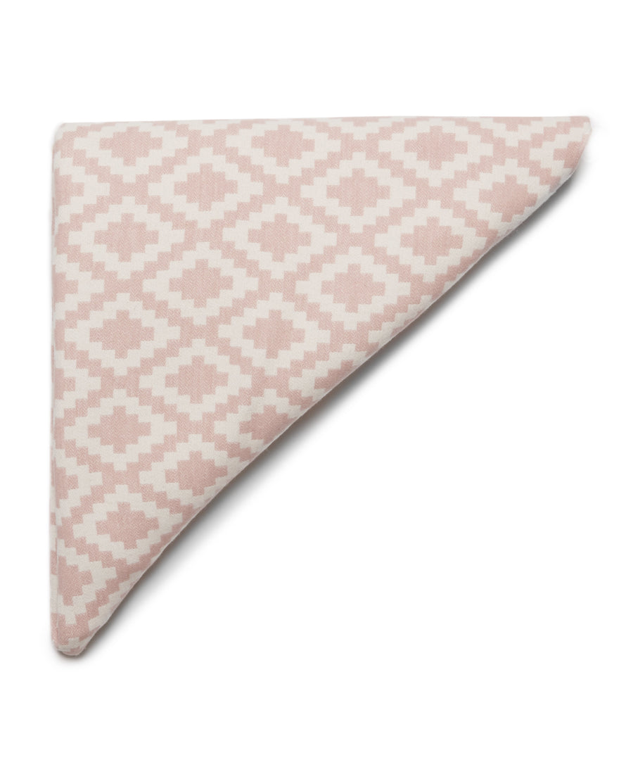 Diamonds Blanket (Pale Pink) by Klippan