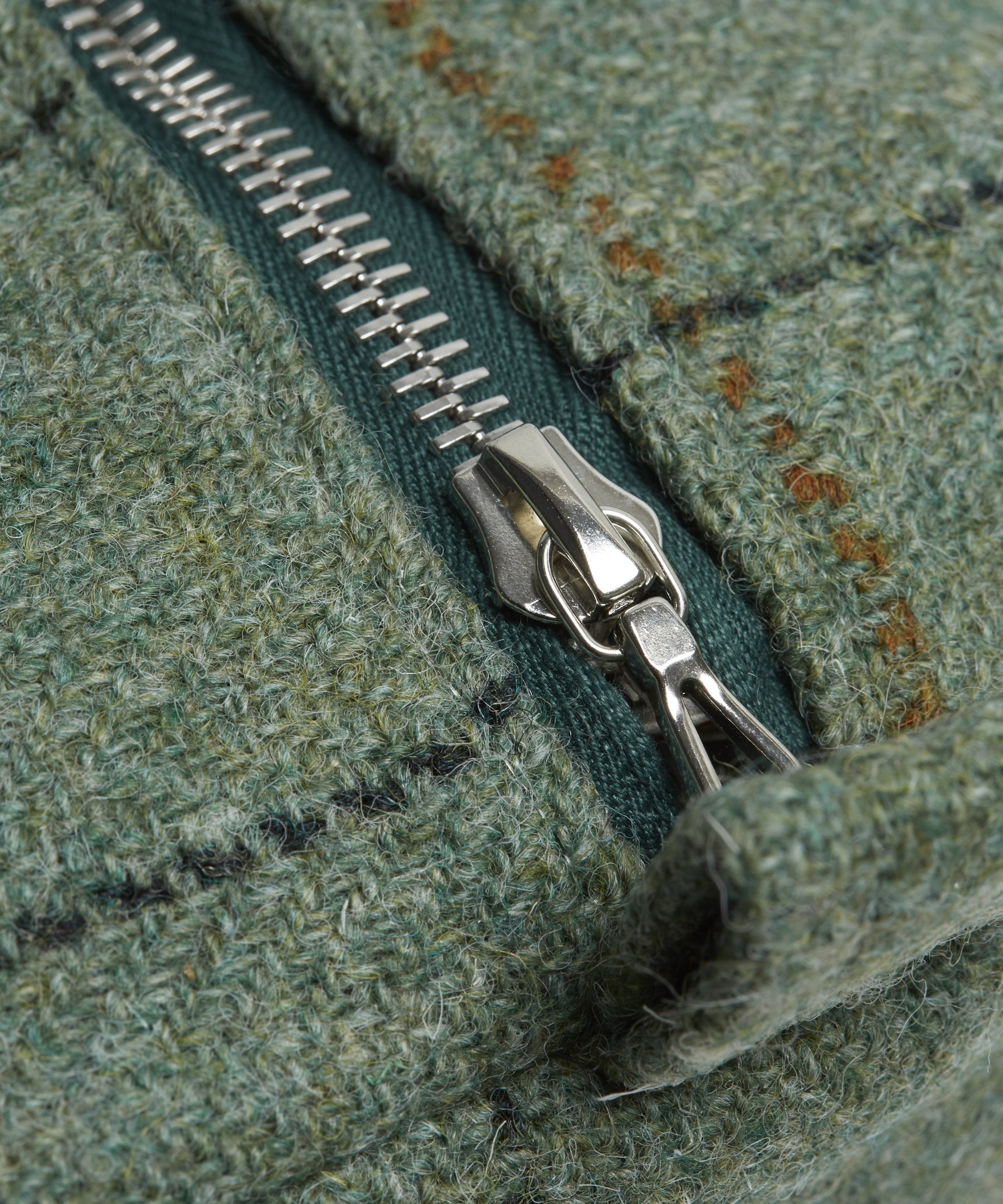 Small Harris Tweed Wash Bag (Country) by D.R.Harris